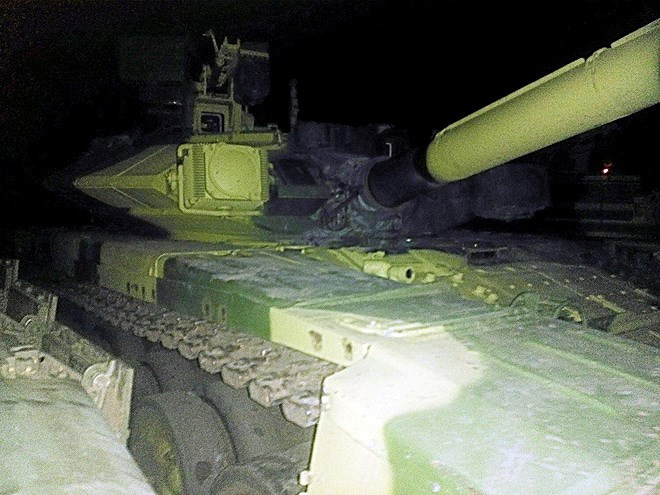 Vì sao xe tăng T-90S Việt Nam có “Đôi mắt đỏ”, còn Iraq, Ấn Độ lại không?