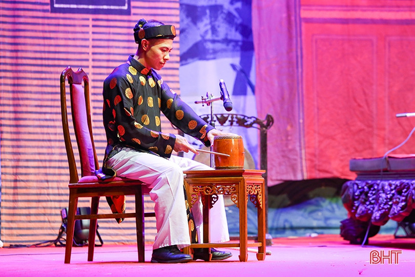 Ngày thứ 2 Liên hoan Ca trù toàn quốc: Biểu diễn đặc sắc, chất lượng chuyên môn cao