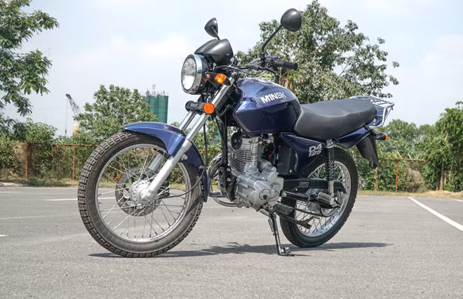 Huyền thoại M1nsk tái xuất VN, giá xe mới từ 52 triệu đồng