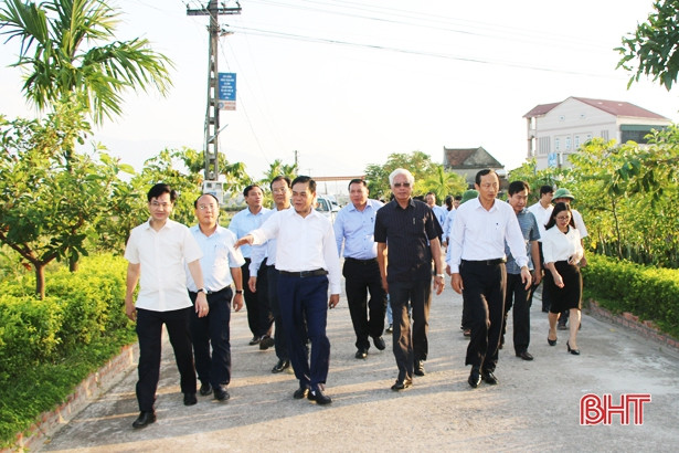 Đoàn công tác tỉnh Phú Yên tham quan khu kinh tế Vũng Áng