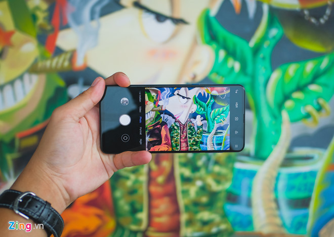 Smartphone RAM 10 GB đầu tiên ra mắt tại Việt Nam