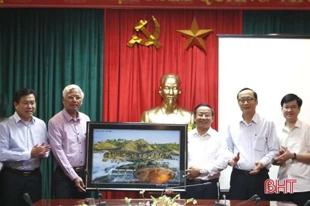 Hà Tĩnh chia sẻ kinh nghiệm xây dựng nông thôn mới với Phú Yên