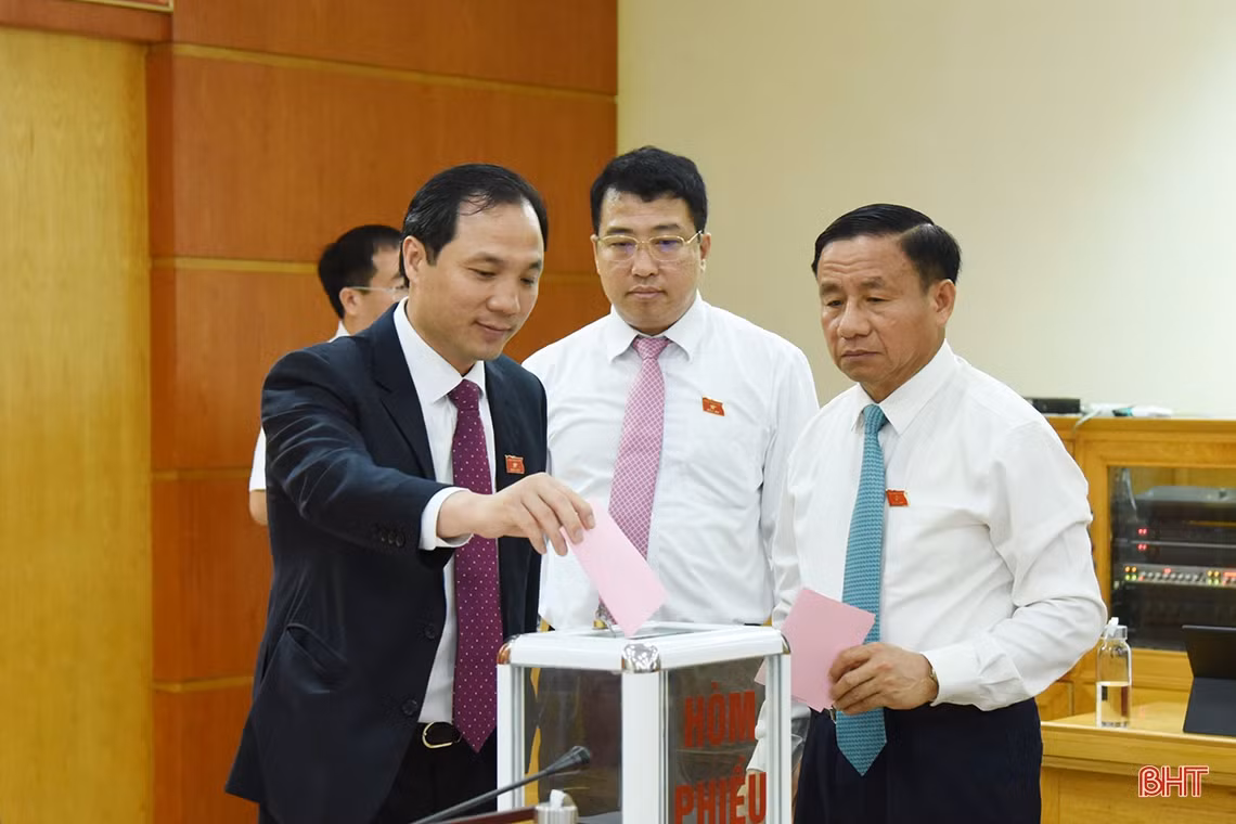 Đồng chí Võ Trọng Hải được bầu giữ chức Chủ tịch UBND tỉnh Hà Tĩnh