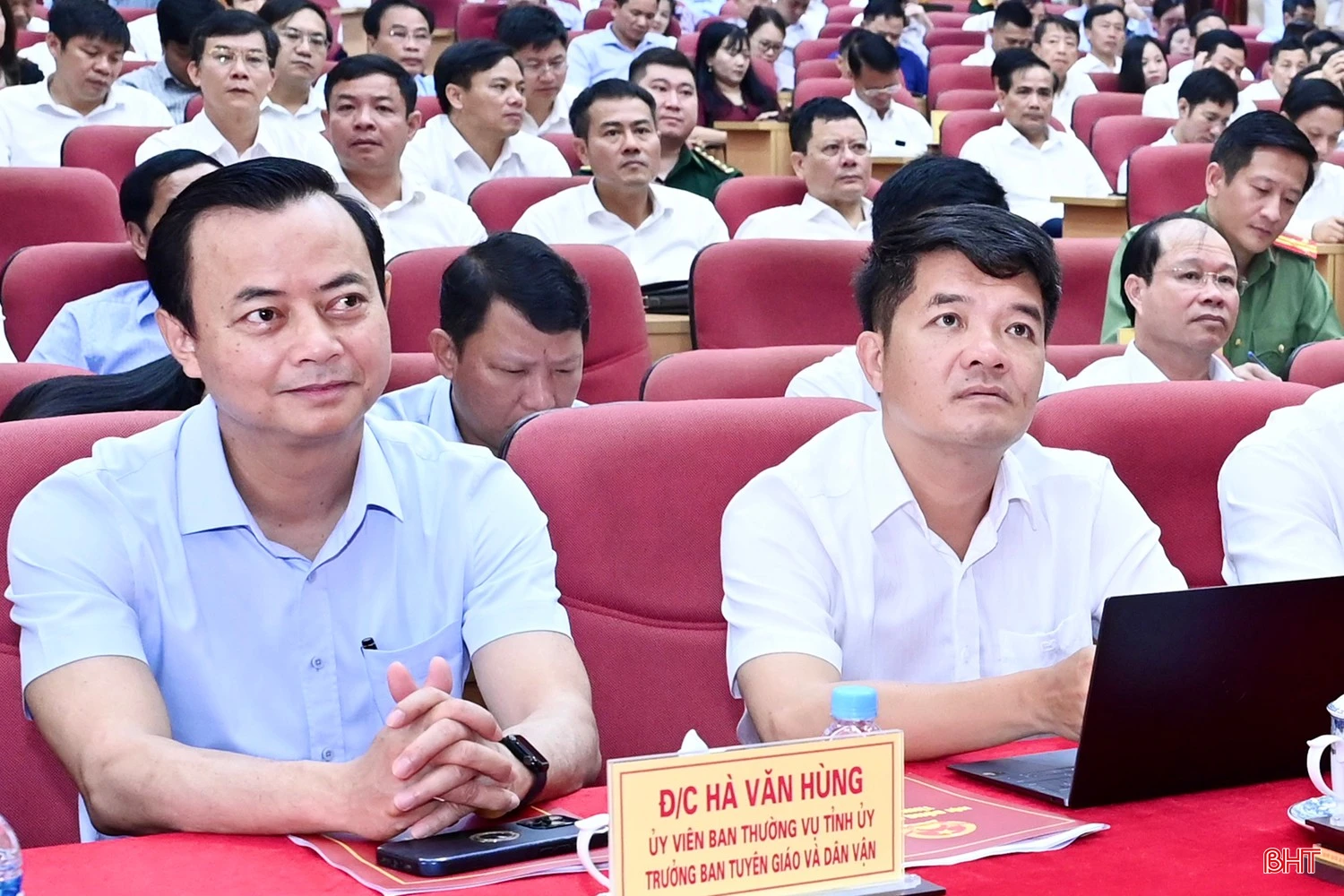 Đại biểu tham dự hội nghị tổng kết.