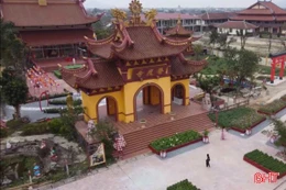 Xuân về trong tiếng chuông chùa