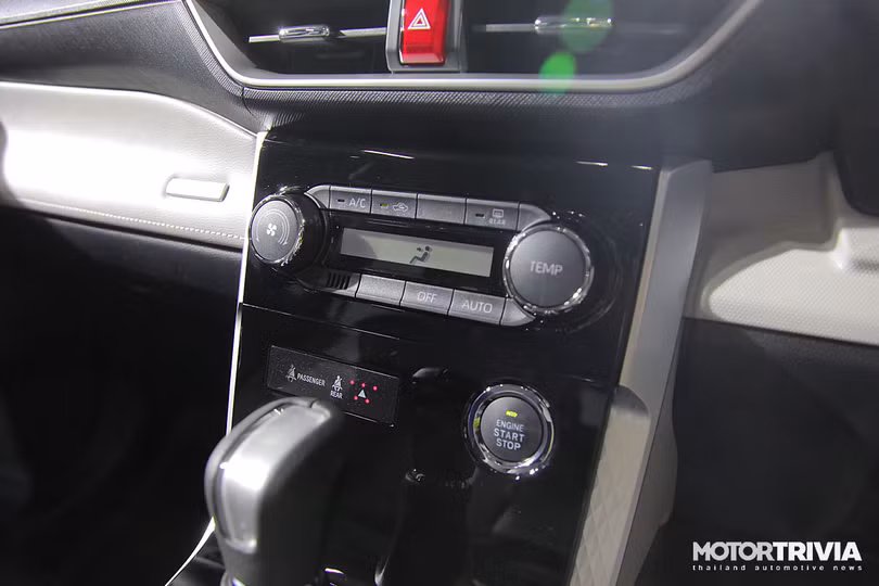 Toyota Veloz 2022 ra mắt tại Thái Lan, giá quy đổi 558 triệu