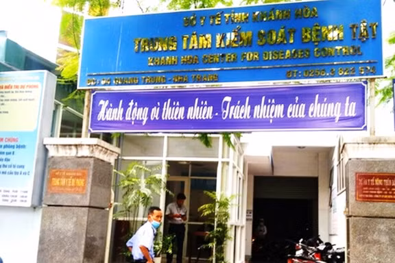 Tạm dừng chuyển dịch tài sản của Giám đốc CDC Khánh Hòa và 9 người