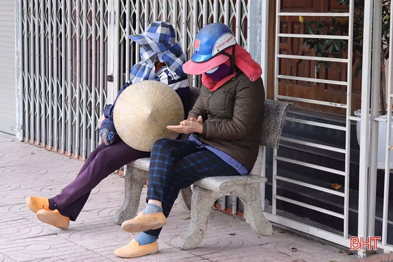 Nhọc nhằn mưu sinh trong giá rét ở Hà Tĩnh