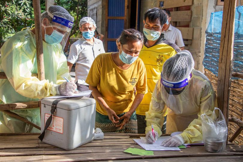 Số ca mắc COVID-19 tại Lào giảm mạnh