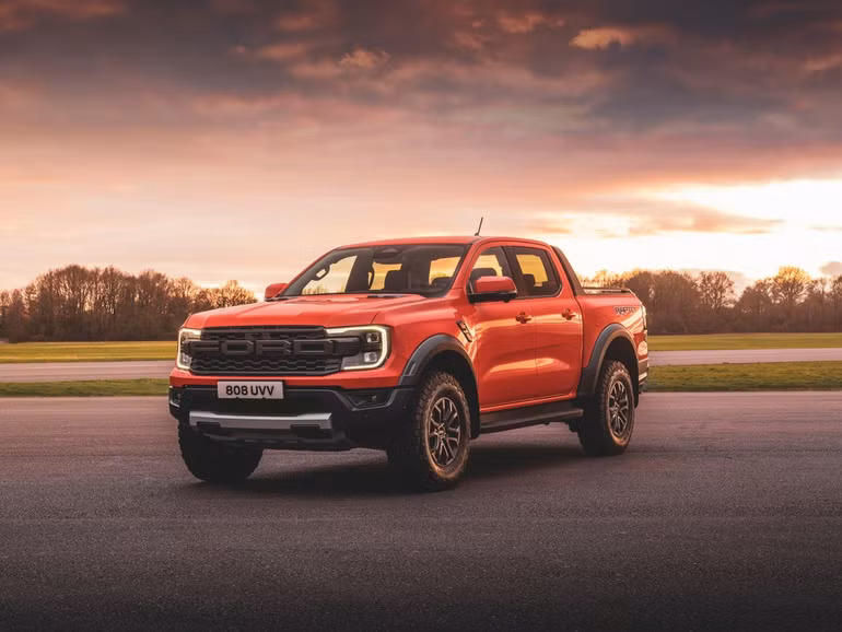 Ford Ranger Raptor thế hệ mới ra mắt, có bản V6 tăng áp kép