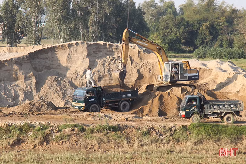 Hà Tĩnh đảm bảo nguồn cung vật liệu xây dựng thi công cao tốc Bắc - Nam qua địa bàn