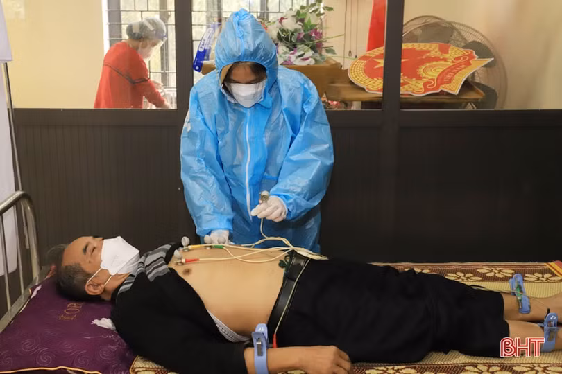 Khám, tư vấn và cấp thuốc miễn phí cho 200 người dân Nghi Xuân