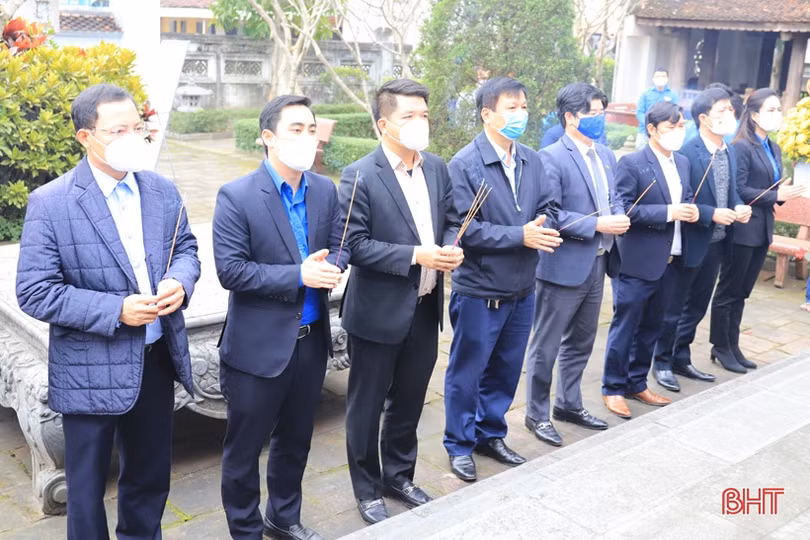 Tuổi trẻ Hà Tĩnh ra quân hưởng ứng Tháng Thanh niên năm 2022