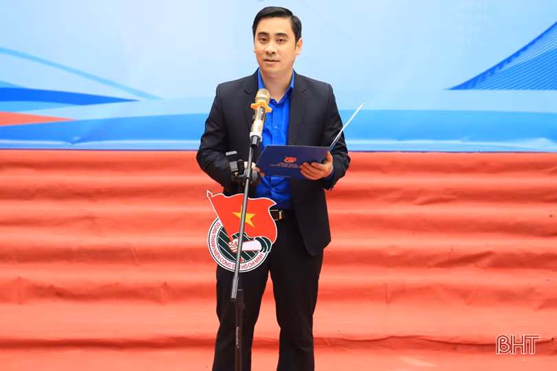 Tuổi trẻ Hà Tĩnh ra quân hưởng ứng Tháng Thanh niên năm 2022
