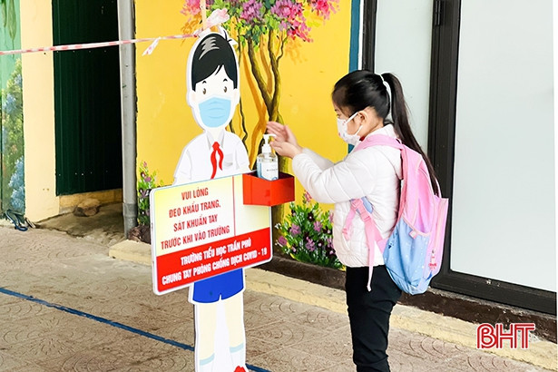 345 trường học ở Hà Tĩnh cho học sinh nghỉ học tránh rét