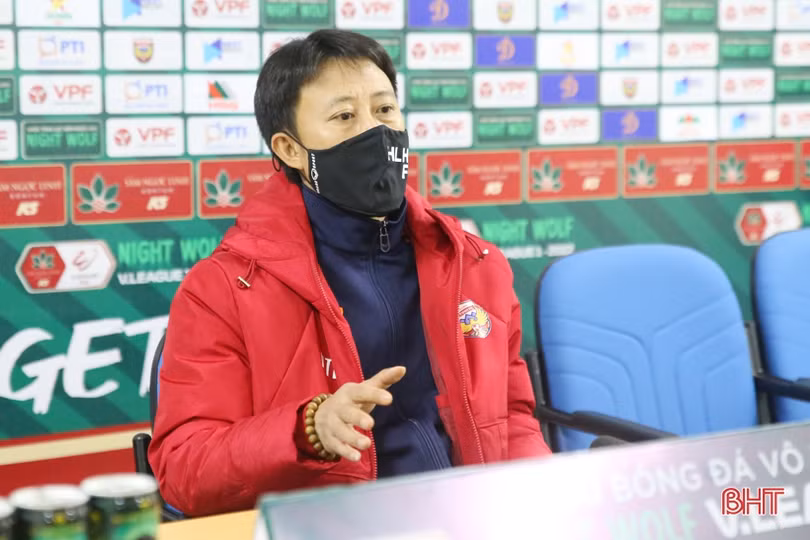 Thủng lưới phút cuối, Hồng Lĩnh Hà Tĩnh thua trận đầu ra quân