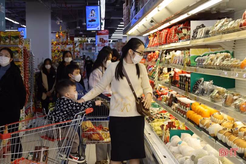 Người tiêu dùng Hà Tĩnh tìm cách chi tiêu tiết kiệm