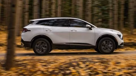 Kia Sportage 2023 chốt giá từ 27.205 USD, bán tại Việt Nam trong năm nay