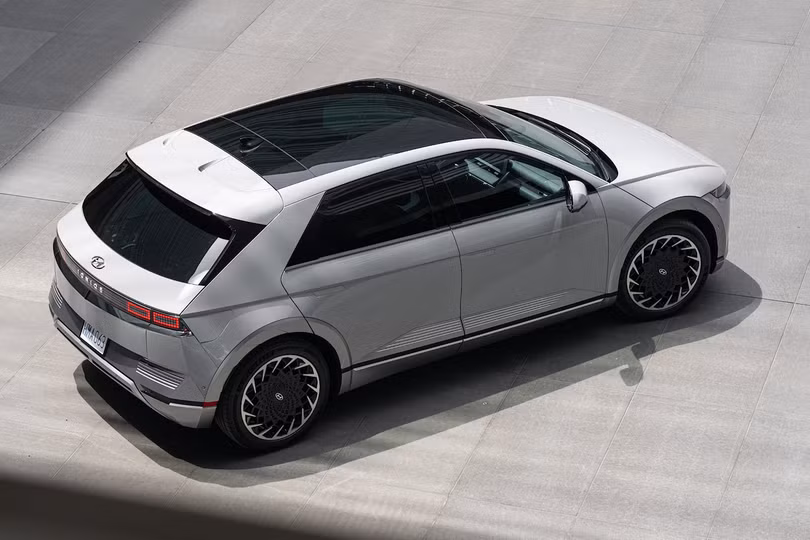 Hyundai phát triển công nghệ cửa trượt sau xe, hứa hẹn áp dụng trên Tucson, Santa Fe