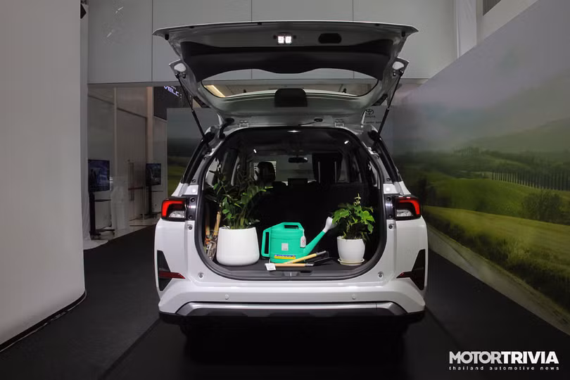 Toyota Veloz 2022 ra mắt tại Thái Lan, giá quy đổi 558 triệu