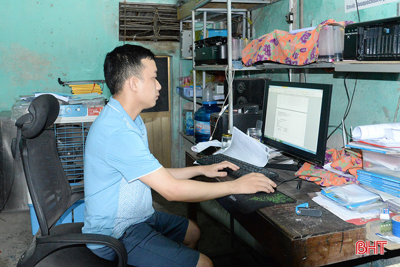 Anh Nguyễn Hữu Quốc hiện có thể tự đi lại, làm những công việc nhẹ nhàng. huu2.jpg