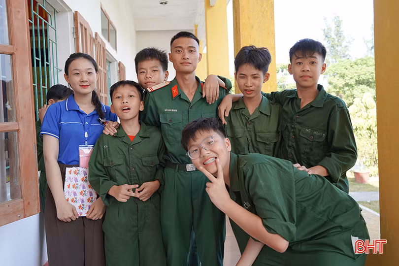 Thiếu nhi Hà Tĩnh tham gia "Học kỳ quân đội" lần thứ VIII năm 2024. (Ảnh tư liệu).