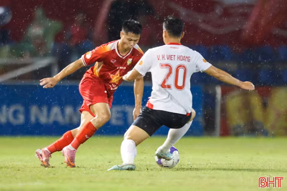 Hồng Lĩnh Hà Tĩnh thua tiếc nuối trước Công an TP Hồ Chí Minh