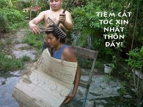 Tiệm cắt tóc 'xịn' nhất thôn.