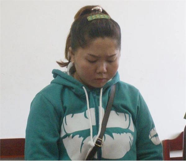 Trần Bảo Trâm tại cơ quan công an - Ảnh: cơ quan điều tra cung cấp