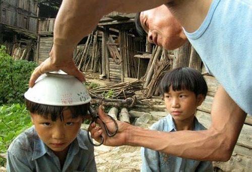 Mốt tóc 'tô úp ngược' huyền thoại.