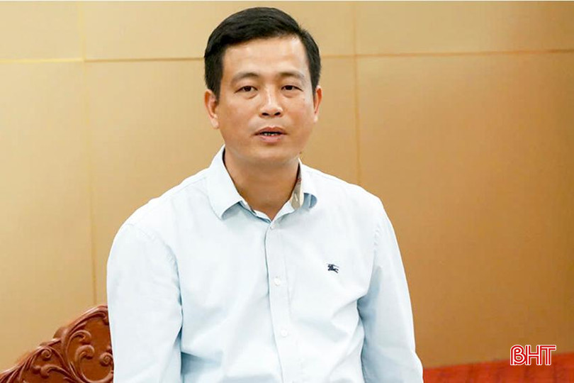 Bí thư Huyện ủy Nguyễn Thành Đồng đề nghị các sở, ngành hỗ trợ, hướng dẫn những nội dung, tiêu chí để huyện đạt chuẩn NTM nâng cao trong năm 2024. 3.jpg