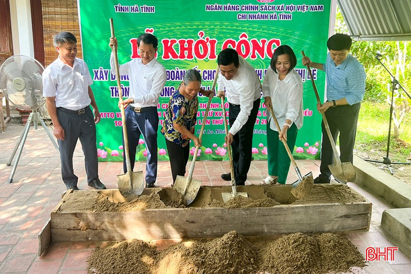 Khởi công xây dựng nhà ở cho hộ nghèo ở thôn Triều Đông, xã Bùi La Nhân. 8.jpg