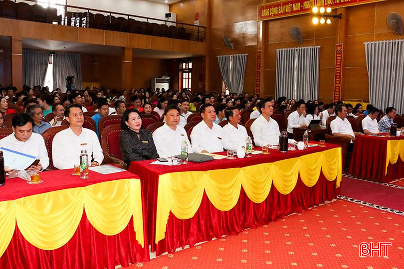 Đại biểu tham dự chương trình. 3.jpg