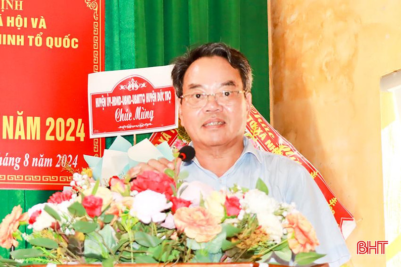 Trưởng ban Nội chính Tỉnh ủy Nguyễn Đình Hải ghi nhận những thành tích mà Đảng bộ, chính quyền và Nhân dân xã Thanh Bình Thịnh đạt được trong phong trào Toàn dân bảo vệ an ninh Tổ quốc. 5.jpg