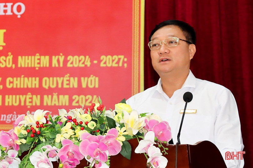 Chủ tịch UBND huyện Trần Hoài Đức: Các phòng, ngành chuyên môn, trên từng lĩnh vực mà đại biểu ý kiến, trực tiếp kiểm tra, nắm bắt tình hình để kịp thời tham mưu xử lý. Một số lĩnh vực thuộc các ngành như điện lực, thủy lợi, UBND huyện sẽ có văn bản đề nghị giải quyết theo các ý kiến đã nêu. Huyện sẽ tập trung giải quyết những kiến nghị của đại biểu trong thẩm quyền cho phép. bqbht_br_5.jpg
