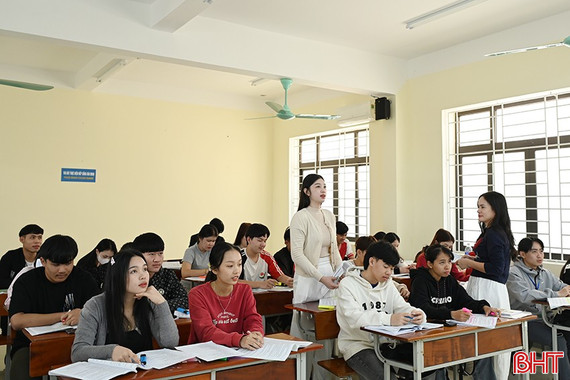 Sẽ có thêm nhiều chính sách hỗ trợ lưu học sinh Lào tại Hà Tĩnh