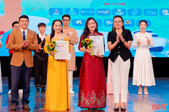 4 thí sinh Hà Tĩnh đạt giải tại hội thi nghiệp vụ hướng dẫn du lịch