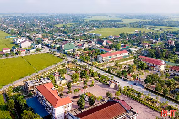 Hà Tĩnh sắp xếp, tổ chức lại 1.823 thôn, tổ dân phố để thành lập 749 thôn, tổ dân phố mới