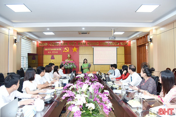 Ứng dụng chuyển đổi số và trí tuệ nhân tạo vào công việc của cơ quan chuyên trách Đảng ủy UBND tỉnh