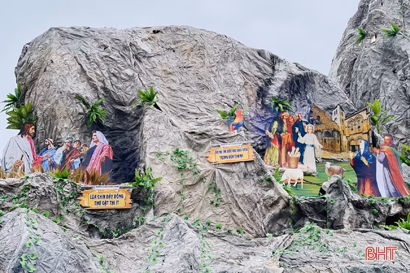 Độc đáo những hang đá Bê-lem “khổng lồ” đón Giáng sinh 2021 tại TP Hà Tĩnh