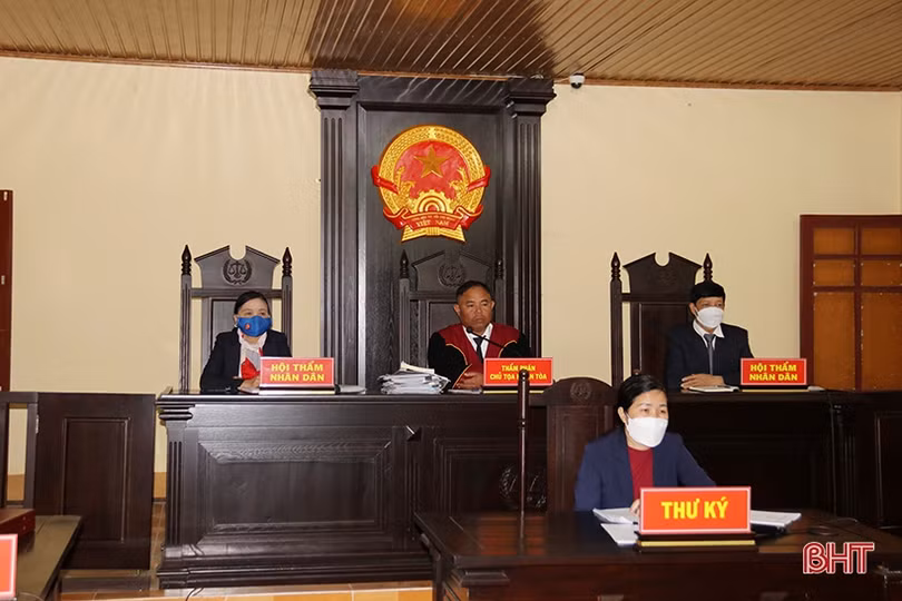 Hà Tĩnh: Xét xử nhóm đối tượng trộm cắp liên tỉnh