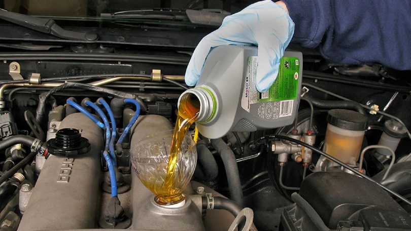 Khi nào thì nên thay nhớt xe ô tô?