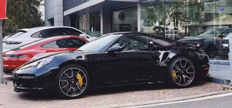 Porsche 911 992 Turbo hơn 15 tỷ đồng đầu tiên về Việt Nam