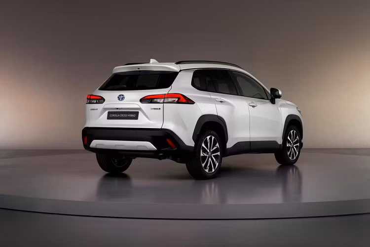 Toyota Corolla Cross 2022 ra mắt, trang bị tốt hơn