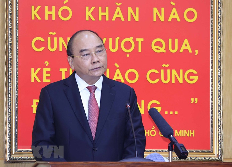 Chủ tịch nước Nguyễn Xuân Phúc thăm, làm việc tại Quân khu 4