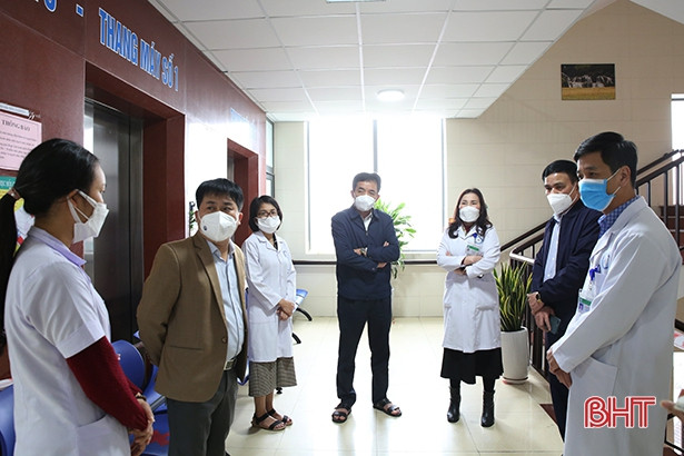 Ngày 8/12, Hà Tĩnh có 18 ca mắc COVID-19, trong đó có 3 ca trong cộng đồng ảnh 2 Ngày 8/12, Hà Tĩnh có 18 ca mắc COVID-19, trong đó có 3 ca trong cộng đồng