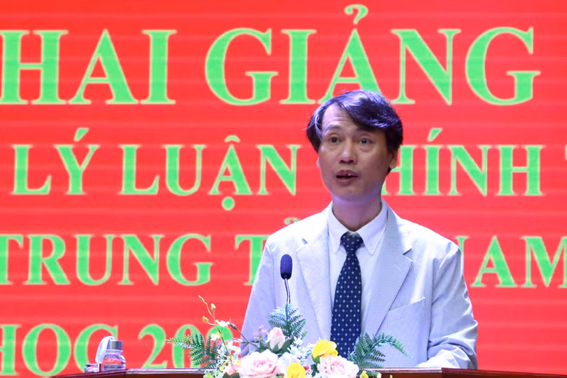 60 học viên Hà Tĩnh tham gia lớp Cao cấp lý luận chính trị, khoá học 2021-2023