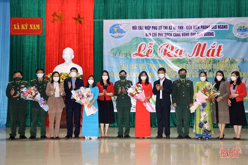 Ra mắt 2 CLB “Phụ nữ với chiến sĩ quân hàm xanh” ở TX Kỳ Anh