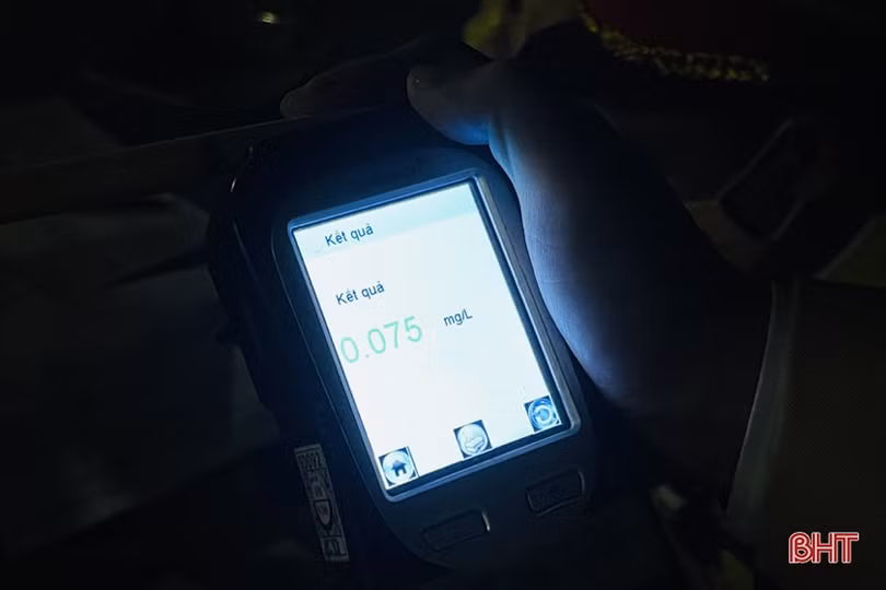 Hà Tĩnh: Giữa mùa dịch, nhiều tài xế vẫn vi phạm nồng độ cồn khi tham gia giao thông