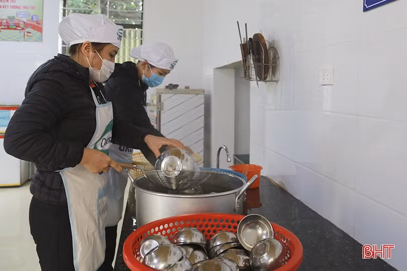 Người phụ nữ 11 năm làm cô nuôi ở trường mầm non vùng biên Hà Tĩnh